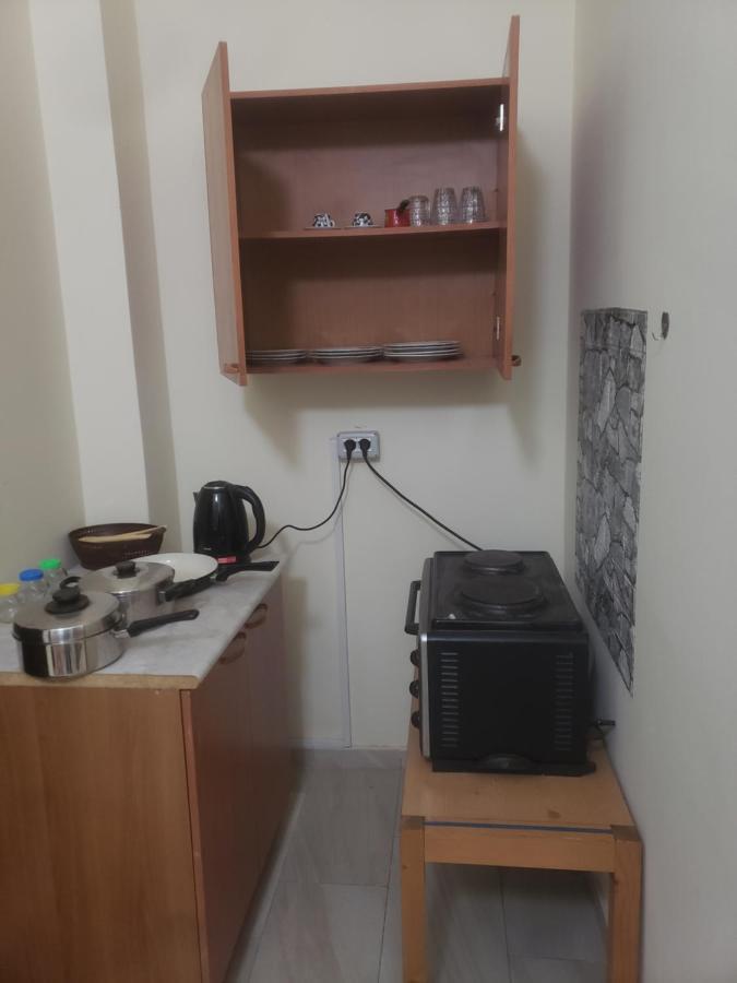 Hostel Oakland Tirana Exterior photo